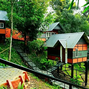 Santhi Hill View Hotel Munnar