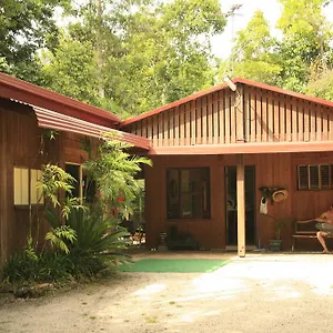 Tropical Bliss Bed & Breakfast Mena Creek